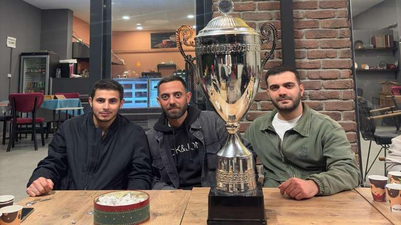 KARTEPELİ GENÇ ANTRENÖRÜN BÜYÜK BAŞARISI