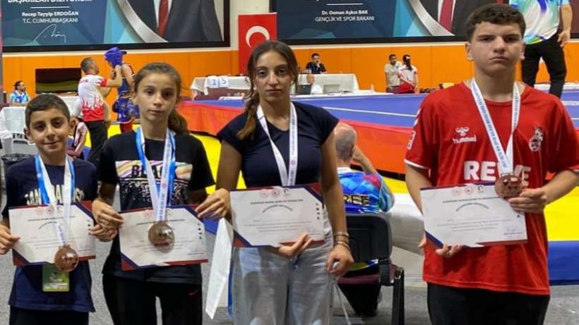 Balkan Whushu Şampiyonasına Kartepeli sporcular damga vurdu