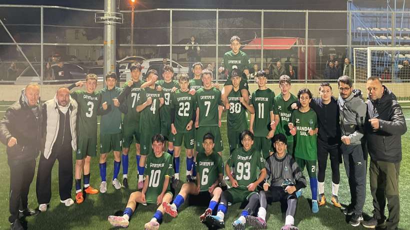 Çayırtepespor U15, Play-Off'ta ikide iki yaptı
