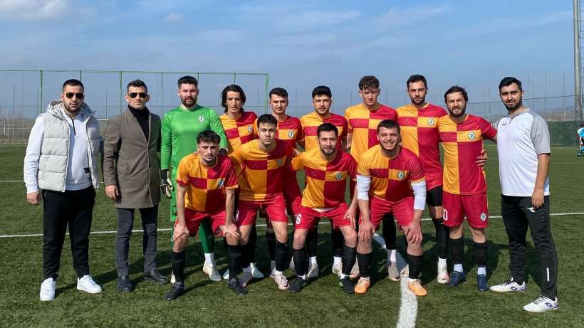 Derbent Esnafspor, 2' de 2 yaptı