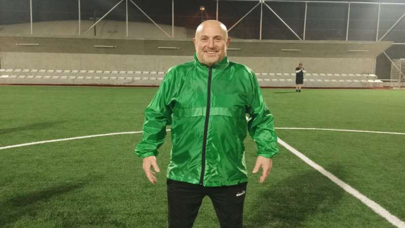 Şampiyon antrenör İshak Zengin, Başiskele Birlikspor'a imza attı