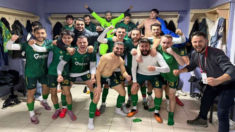 Uzuntarlaspor' dan play-off ilk maçında müthiş geri dönüş...2-1