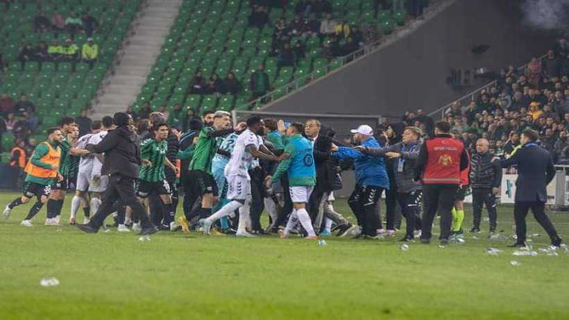 Sakaryaspor'a ödül gibi ceza